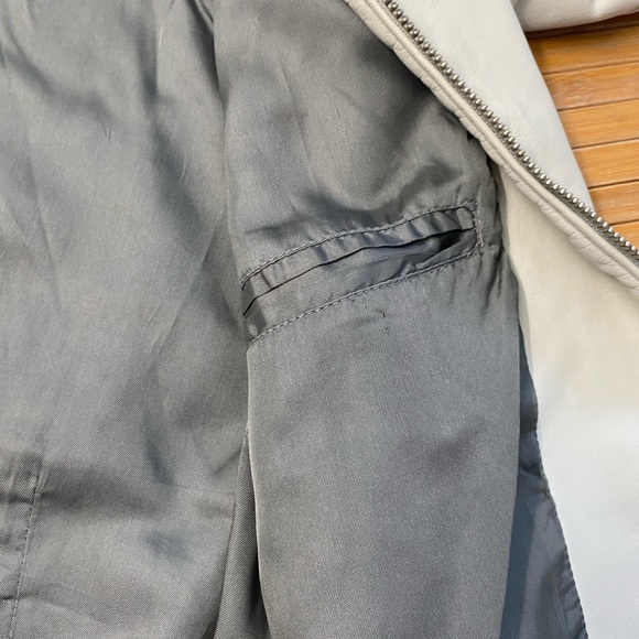 Roots Women's Leather Jacket - Picture 4 of 11